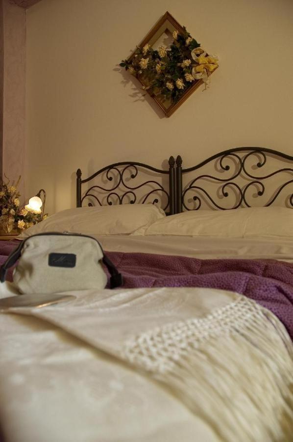 Agriturismo La Burraia Vicino A San Gimignano Gambassi Terme Exterior foto